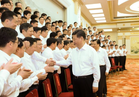 6月30日,党和国家领导人习近平、刘云山等在北京人民大会堂会见全国优秀县委书记。